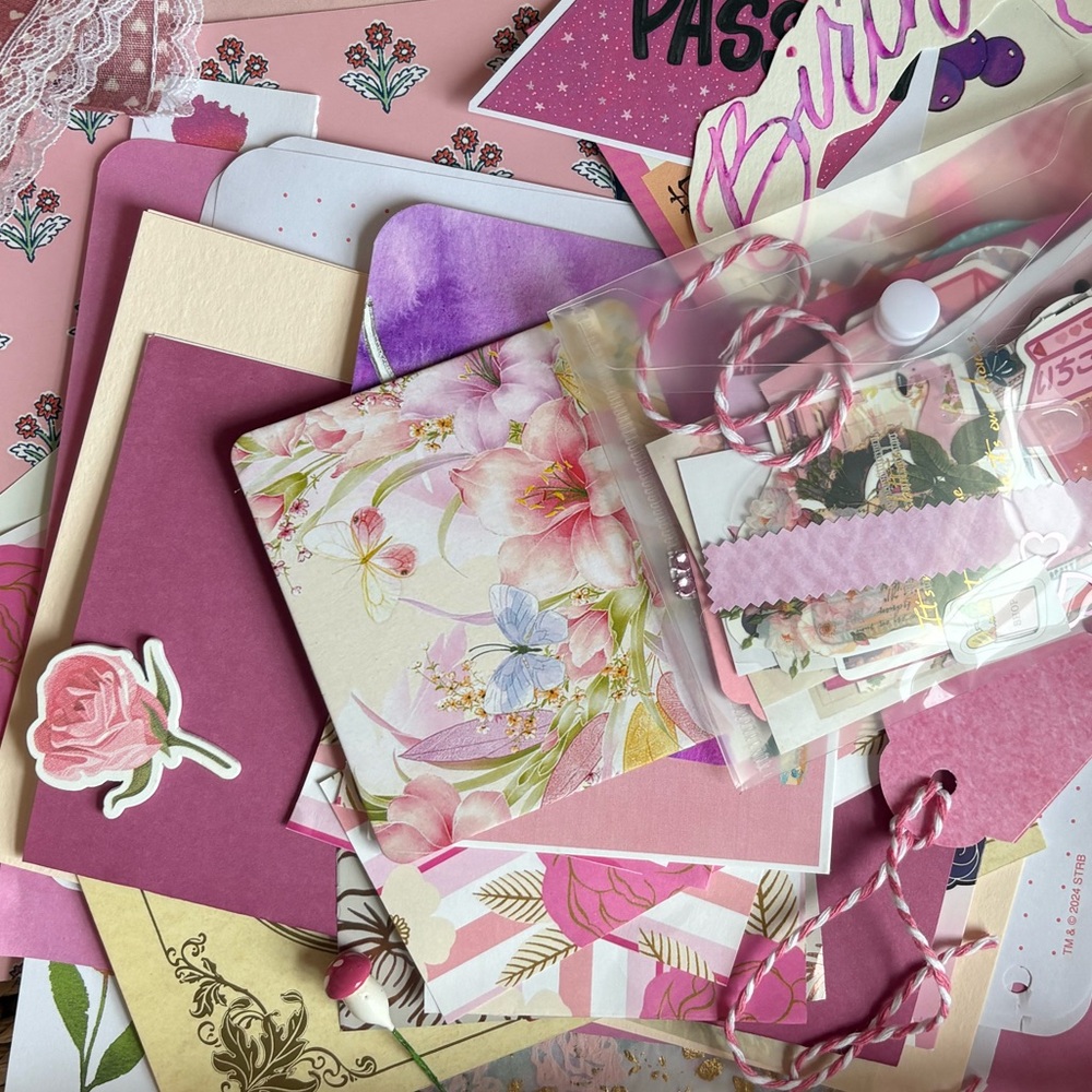 ๐sold๐ Pink Junk Journal Pack 100+ Pieces of Ephemera - Picture 4 of 11